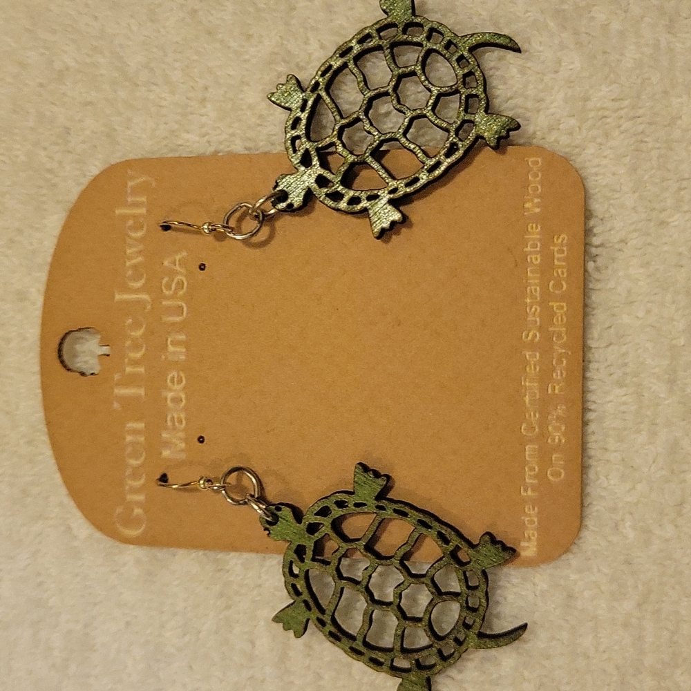 Turtle Earring - Picture 2 of 6